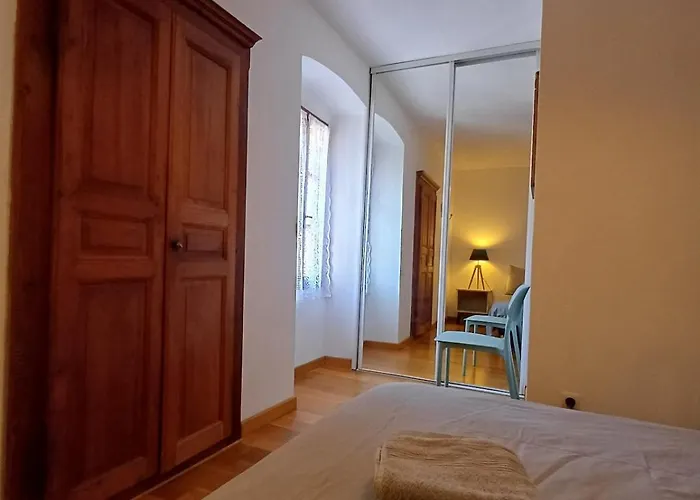 公寓 En Duplex Au Coeur De 皮亚纳